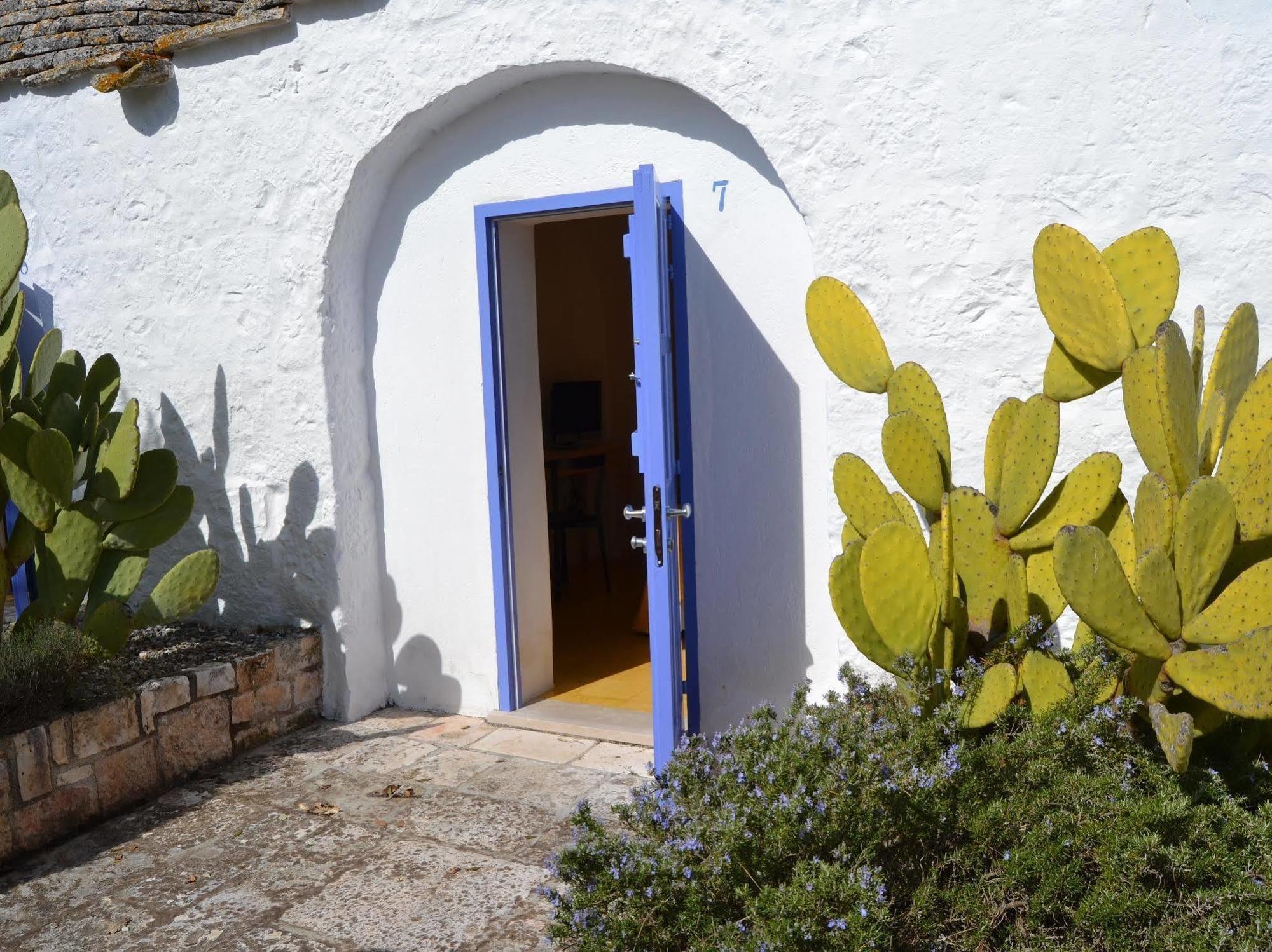 צ'יסטרנינו Relais Masseria Villa Cenci מראה חיצוני תמונה