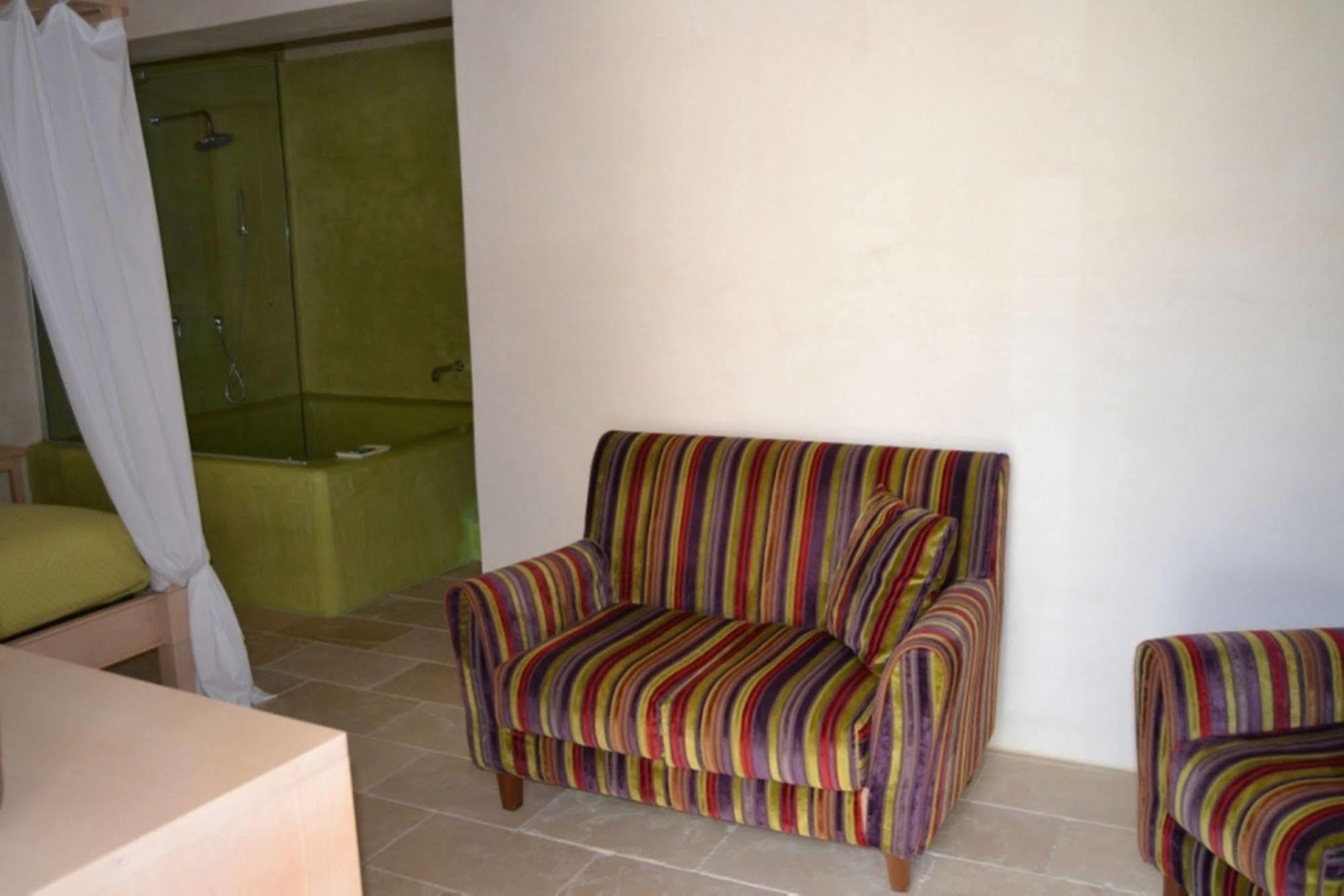 צ'יסטרנינו Relais Masseria Villa Cenci מראה חיצוני תמונה